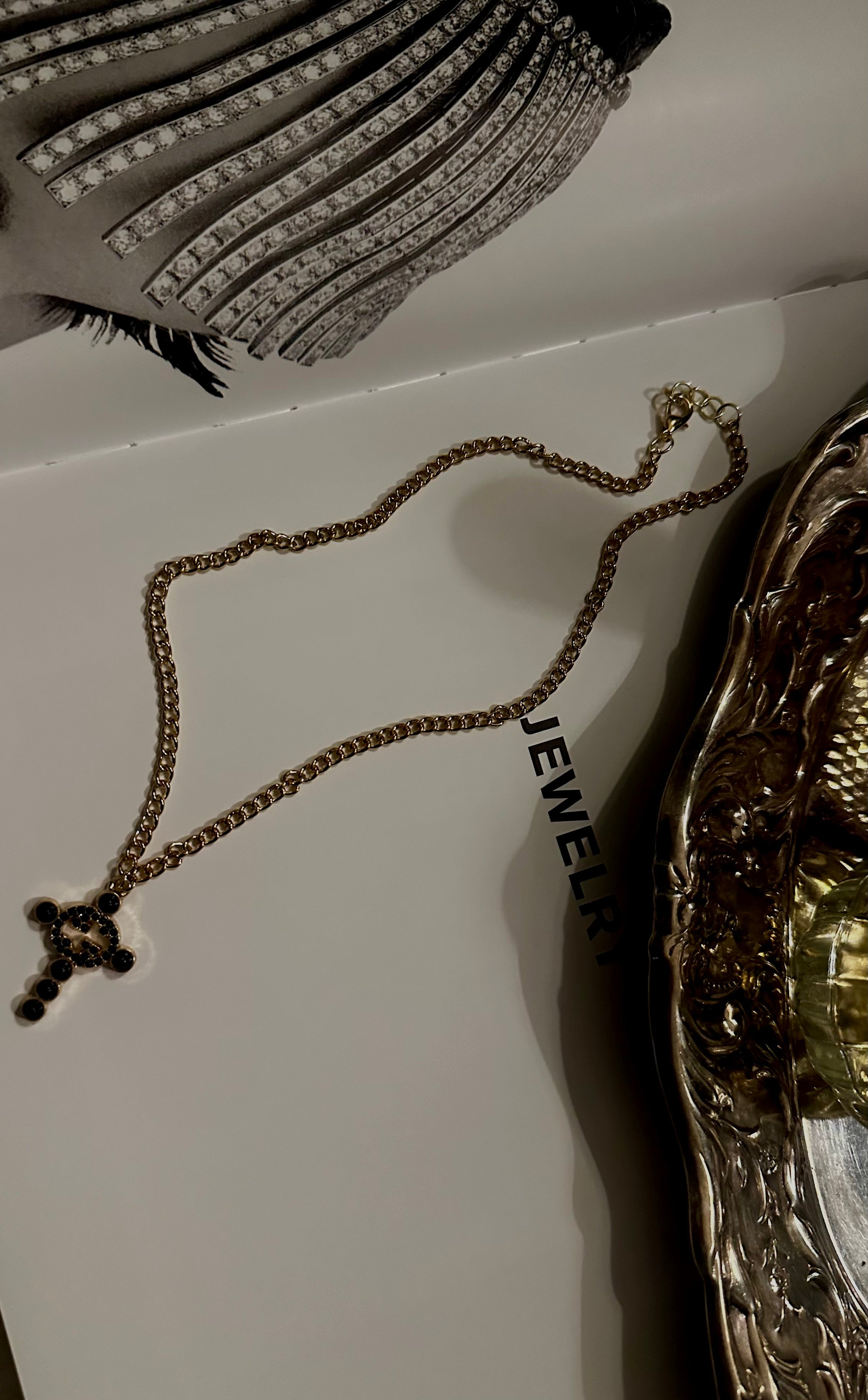 Noir Dynasty Pendantif